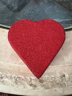 Glitter Heart Gift Box - Red